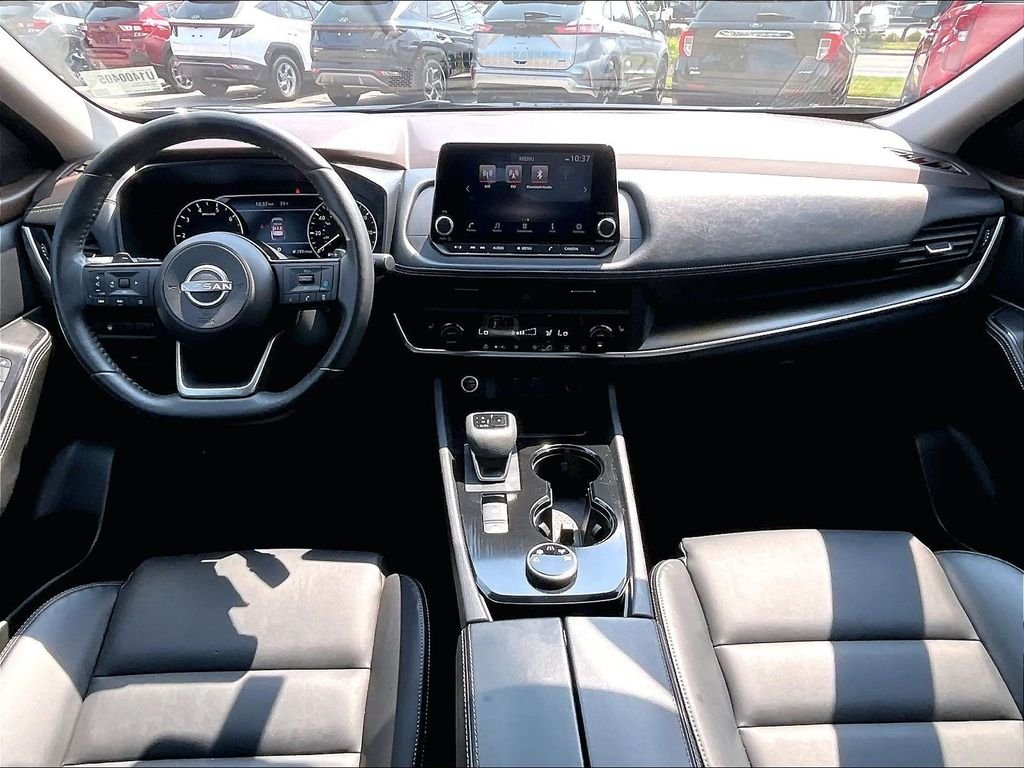 Used 2023 Black Nissan SV image 21