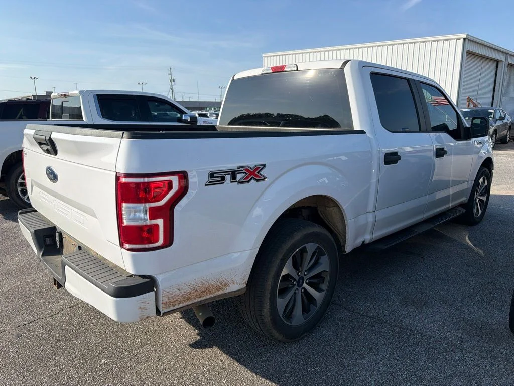 Used 2020 White Ford XL image 8