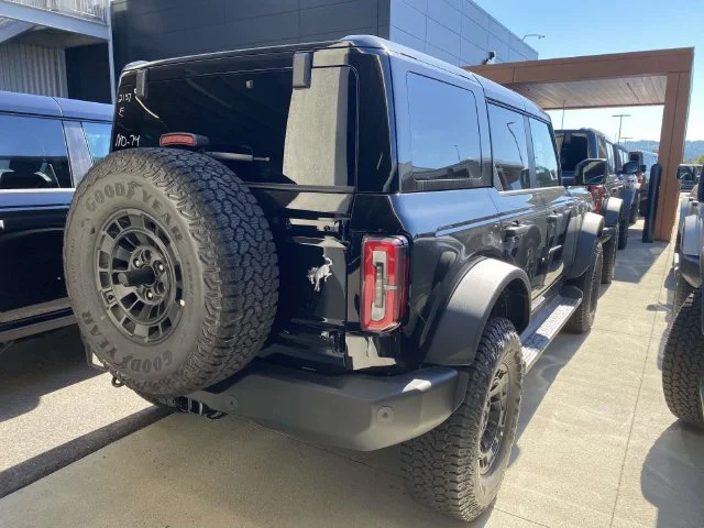 New 2026 Black Ford Outer Banks image 2