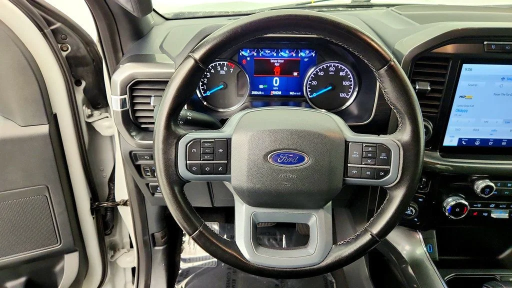 Used 2023 Avalanche Ford XLT 4WD SuperCrew 5.5