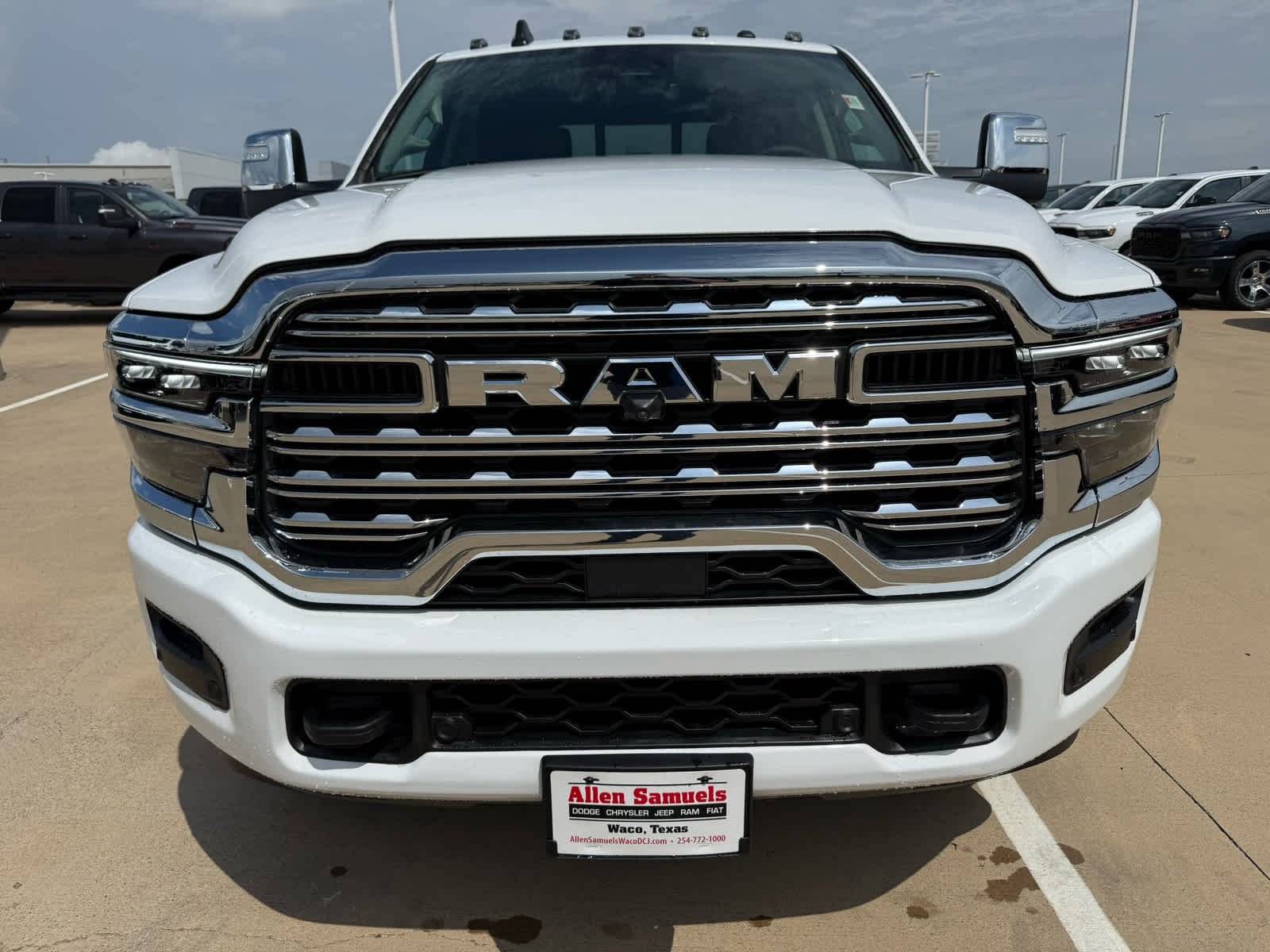 New 2026 Bright White Clear-Coat Exterior Paint RAM Longhorn image 3