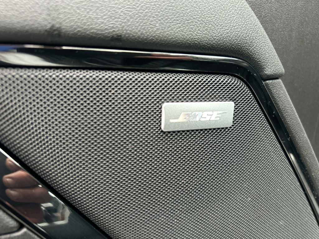 Used 2023 White GMC AT4 image 28