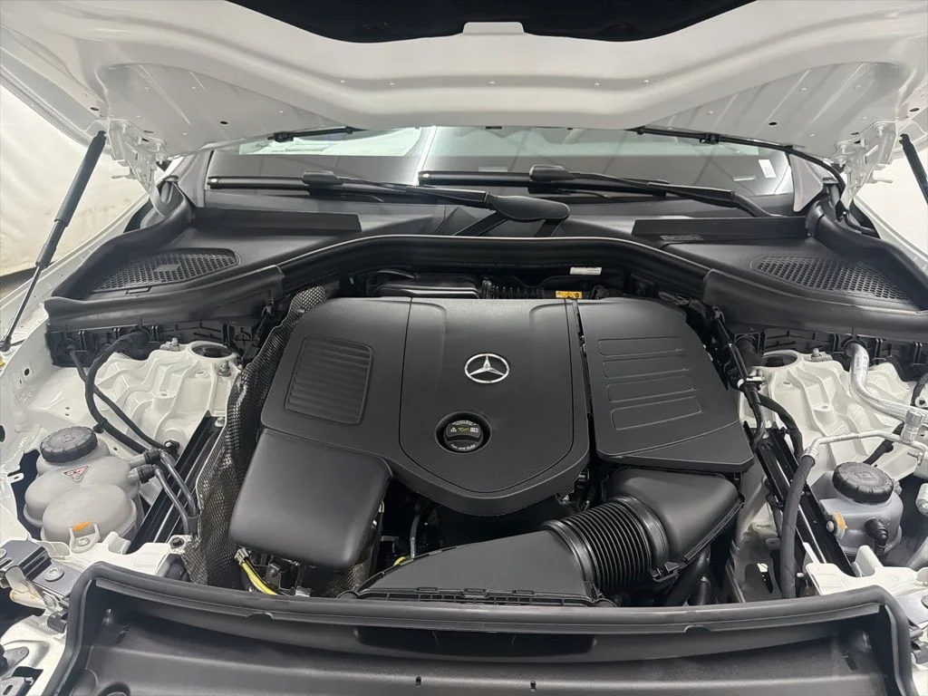 Used 2026 White Mercedes-Benz GLC 300 image 30