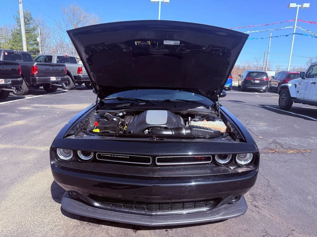 Certified Used 2022 Pitch Black Clearcoat Dodge R/T image 48