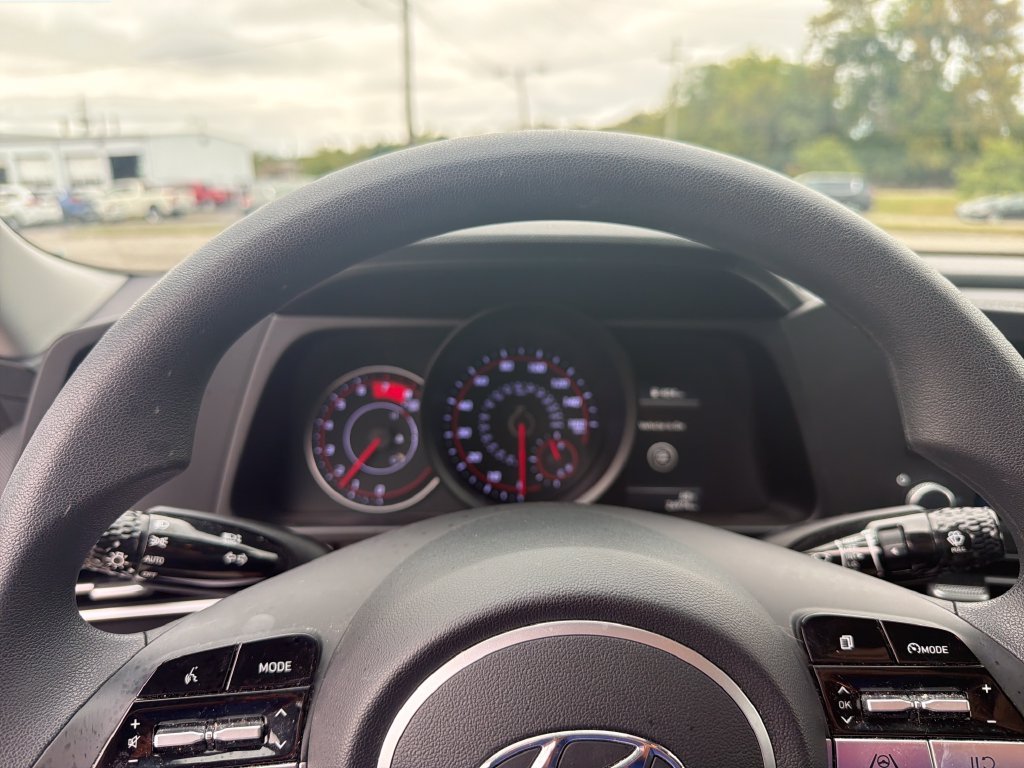 Used 2022 Gray Hyundai SEL image 19