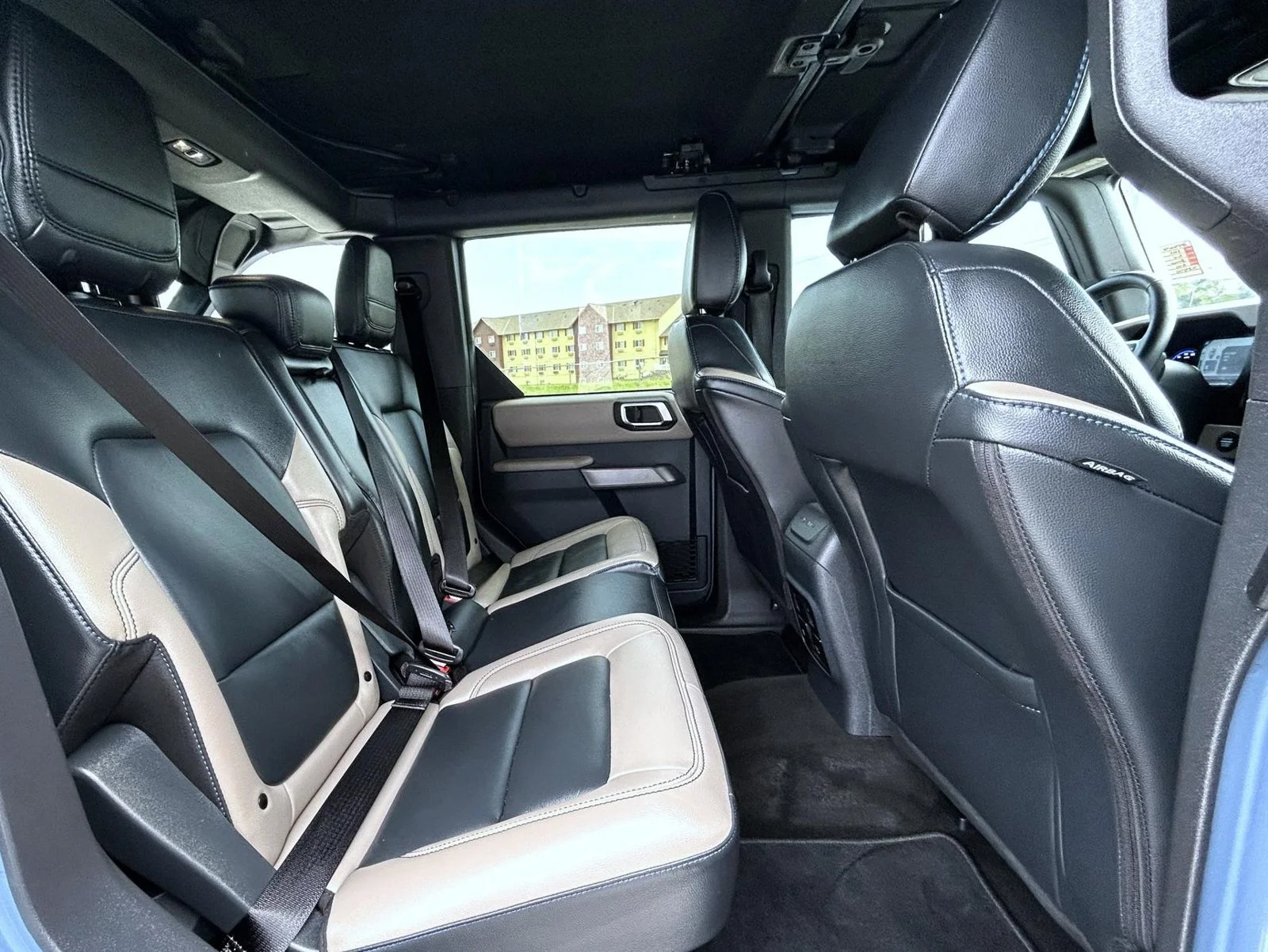 Used 2023 Gray Ford Wildtrak image 19