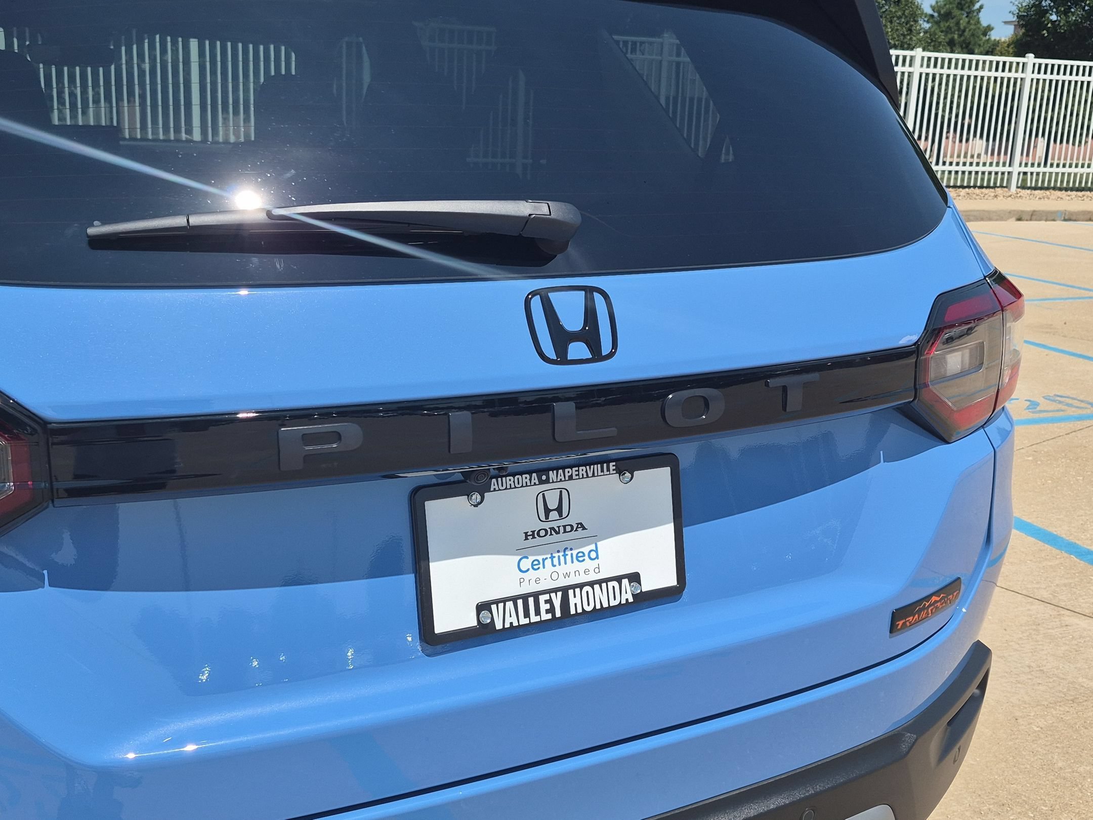 Certified Used 2025 Diffused Sky Pearl Honda TrailSport image 29