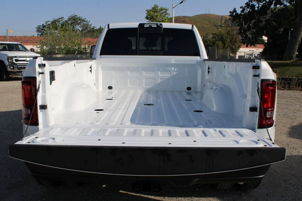 New 2026 Bright White Clear-Coat Exterior Paint Ram Tradesman image 10