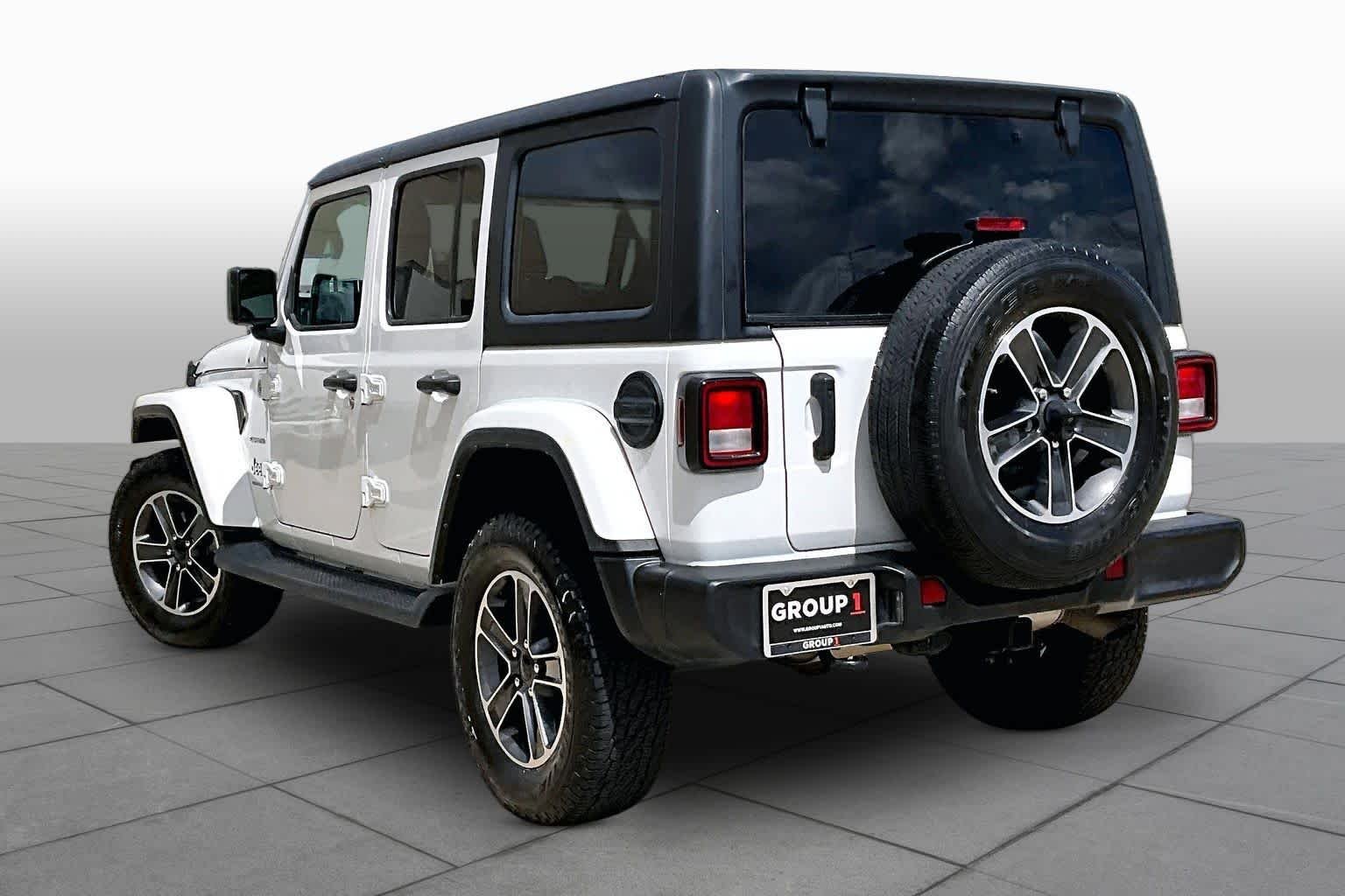 Used 2023 Bright White Clearcoat Jeep Sahara image 12