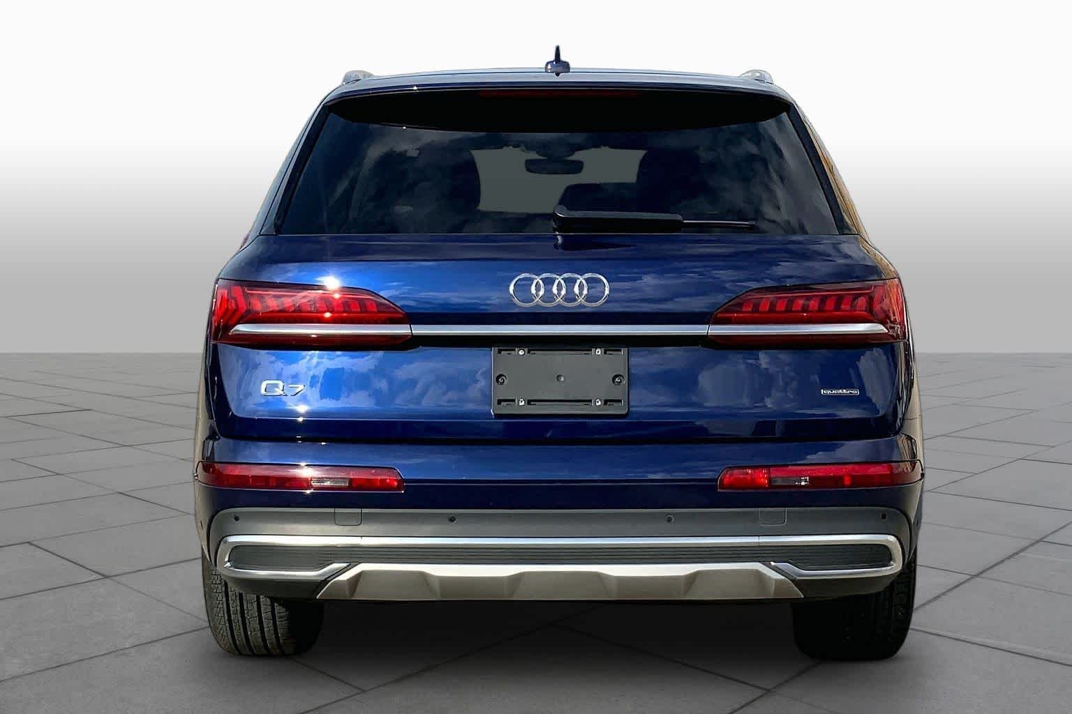 Used 2022 Mythos Black Metallic Audi Premium image 5