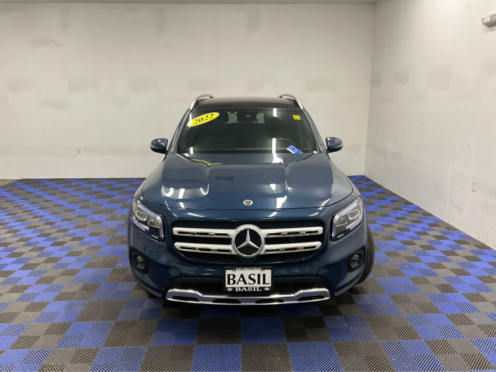 Used 2022 Denim Blue Metallic Mercedes-Benz GLB 250 image 6