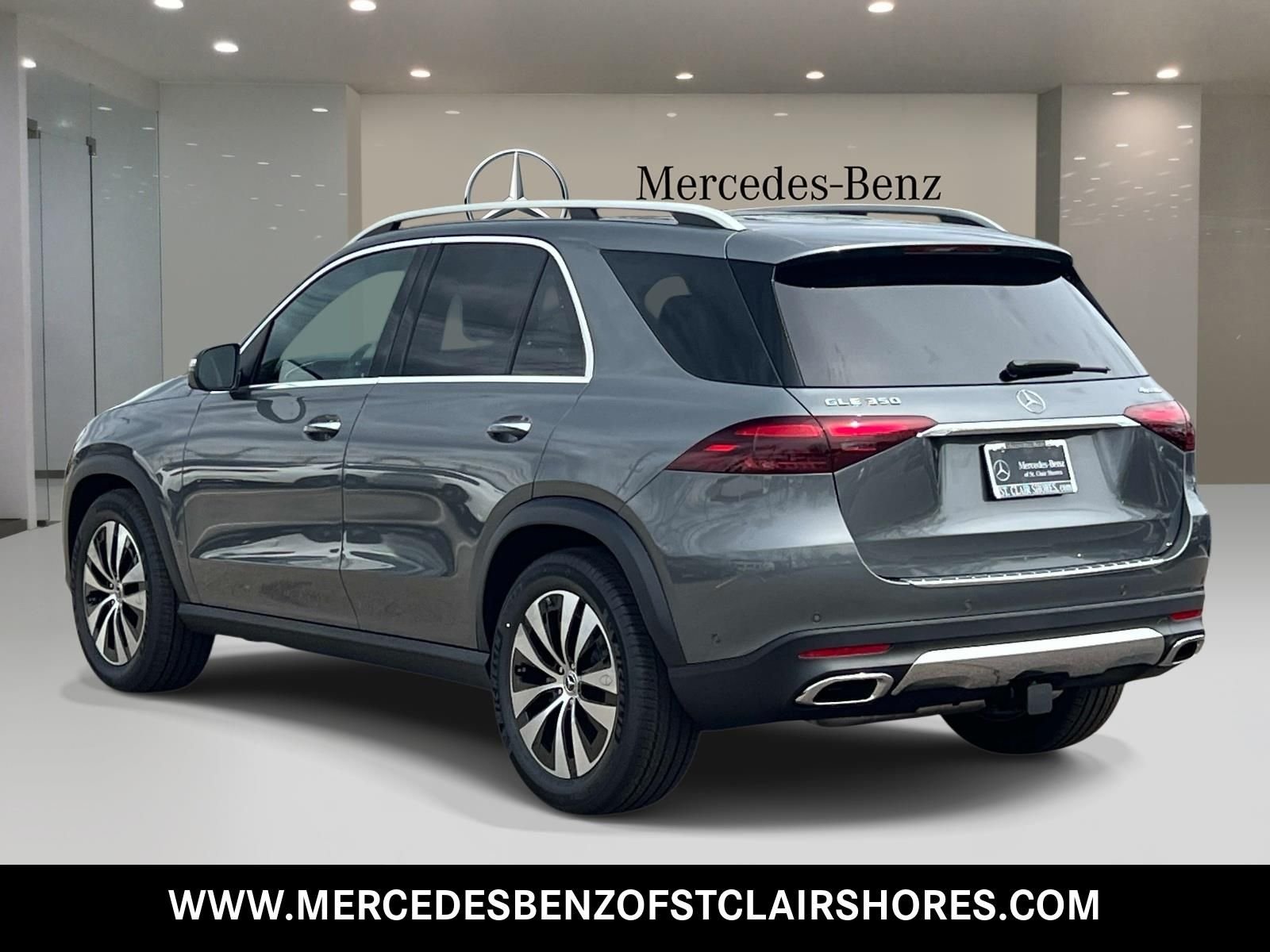 Used 2026 Selenite Grey Metallic Mercedes-Benz GLE 350 image 3