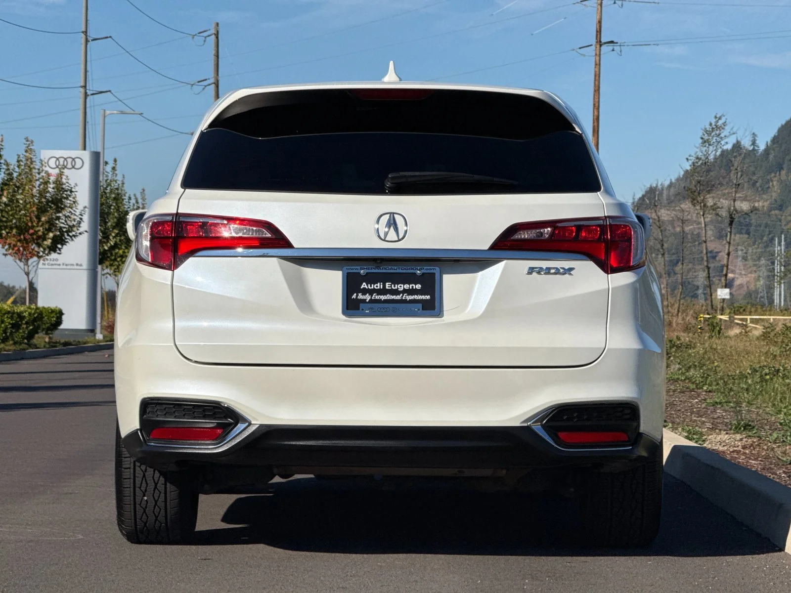 Used 2017  Acura Technology Package image 4