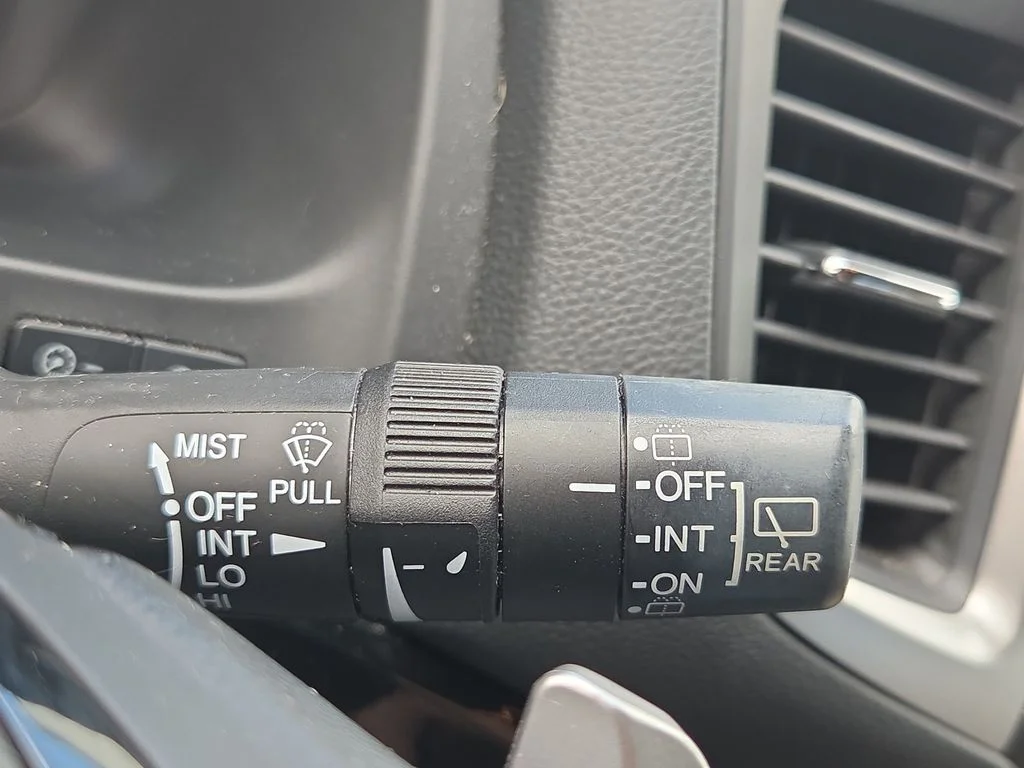 Used 2016 White Honda Touring image 39
