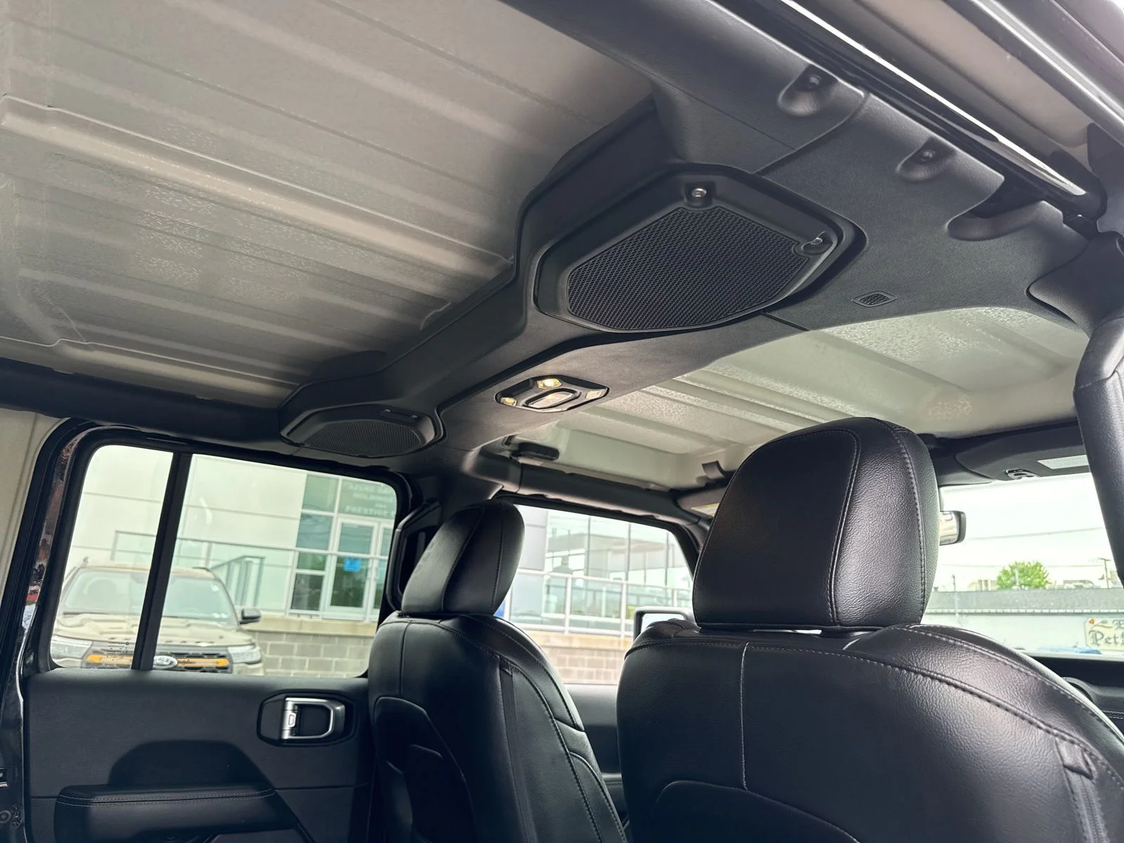 Used 2023 Black Clearcoat Jeep Sahara 4xe image 10