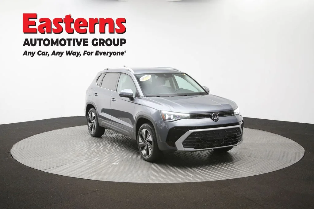 Used 2025 Gray Volkswagen 1.5T SE image 48