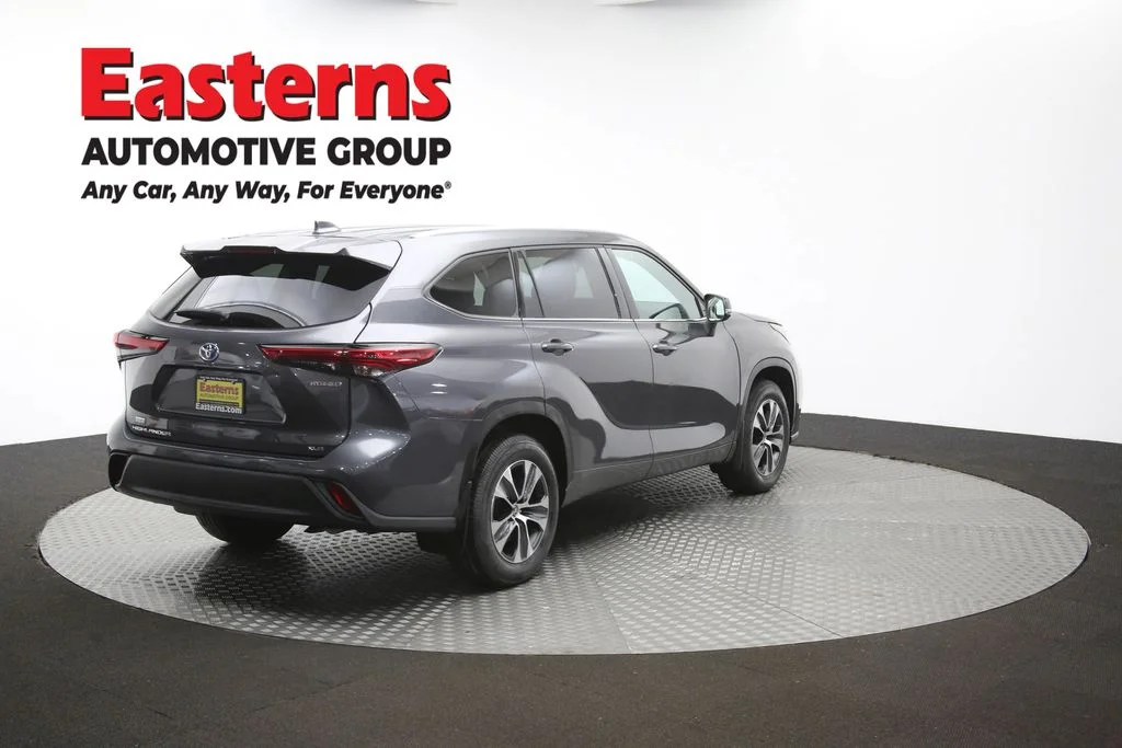 Used 2022 Gray Toyota XLE image 42