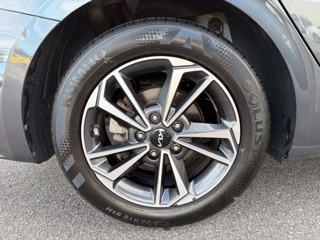 Used 2024 Gray Kia LXS image 8
