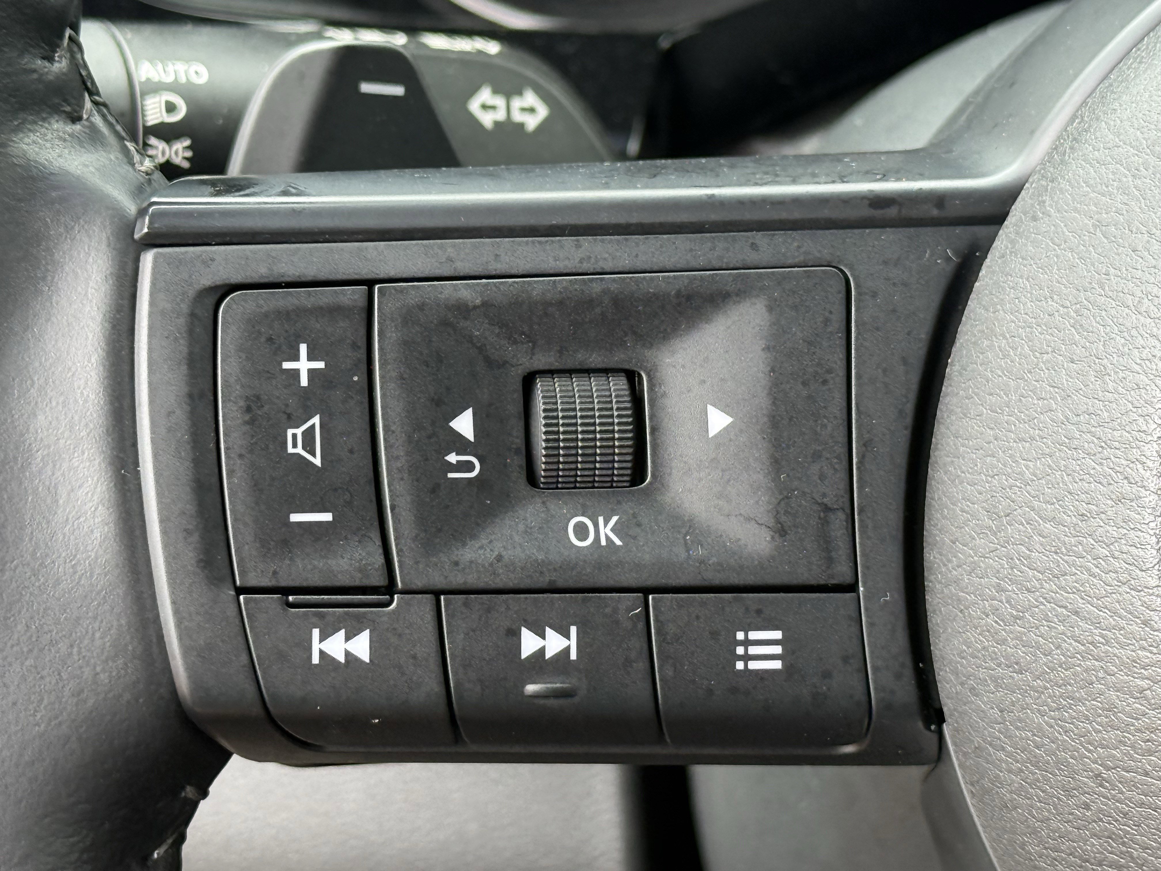 Used 2024 Super Black Nissan SV image 15