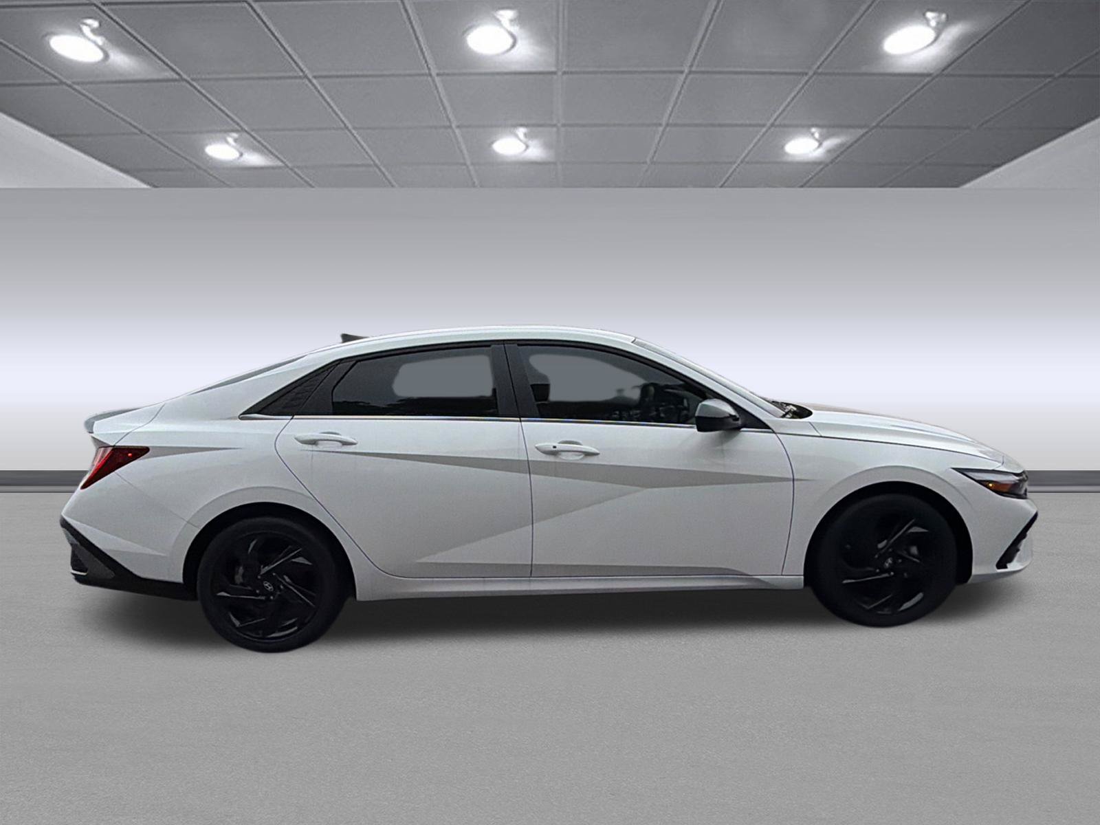 New 2026 Serenity White Hyundai SEL Sport Premium image 4