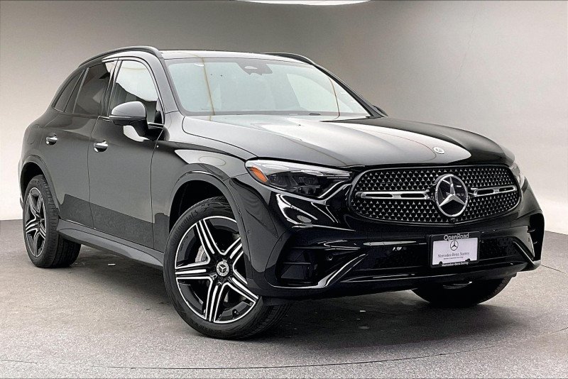 2025 Mercedes-Benz GLC