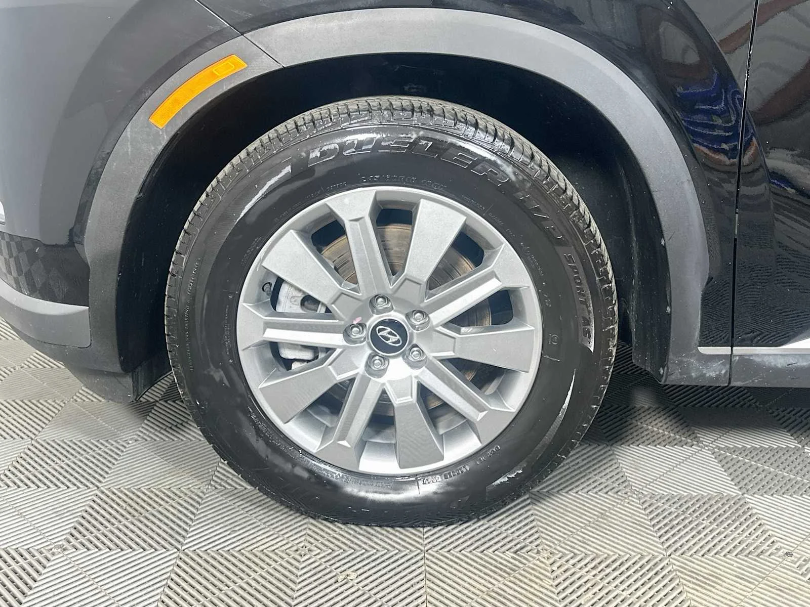 Used 2025 Abyss Black Pearl Hyundai SEL image 31