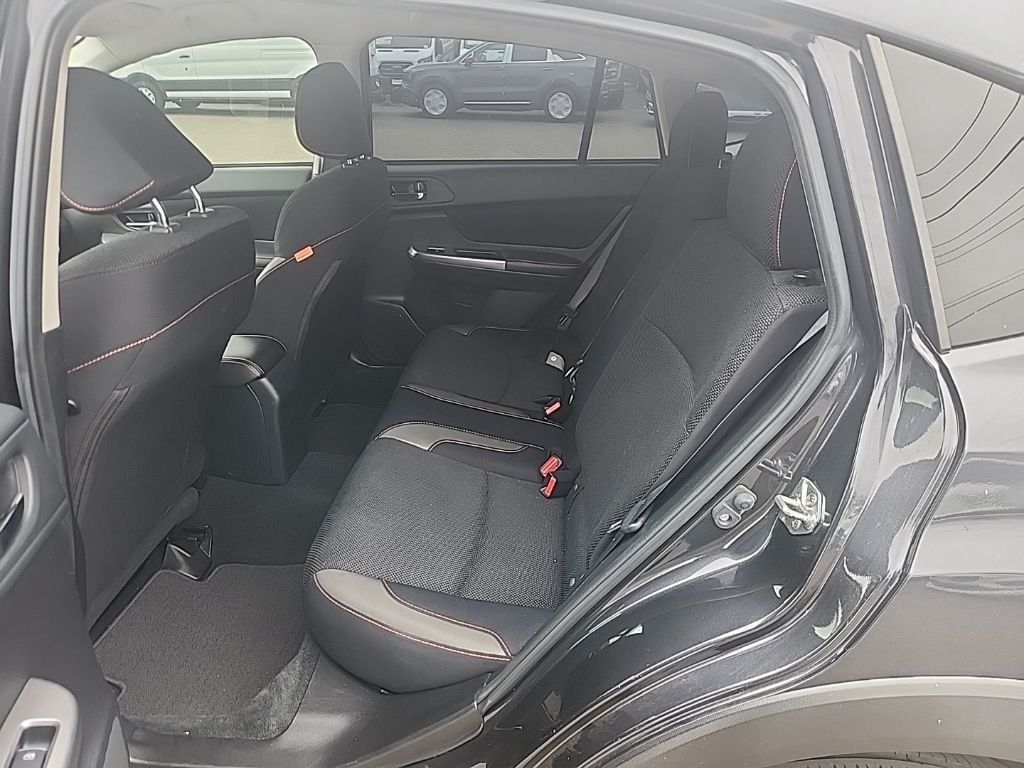 Used 2016 Gray Subaru 2.0i Premium image 24