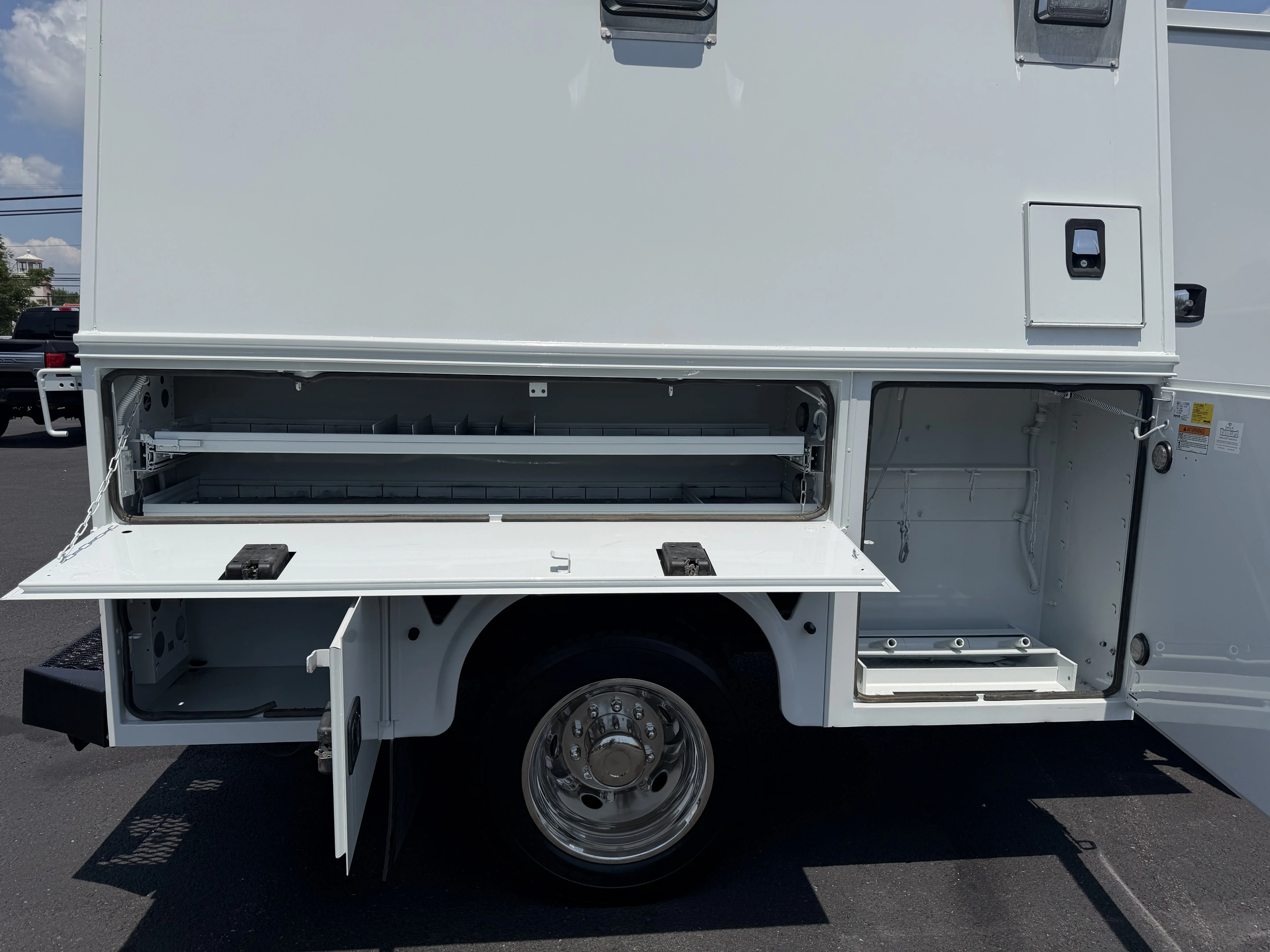 Used 2019 Oxford White   Z1 Ford XLT image 4