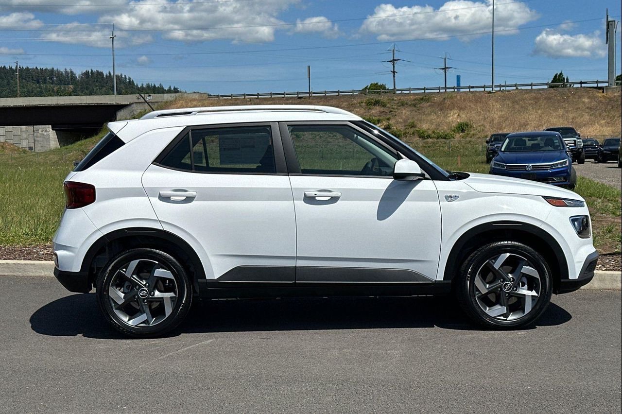 New 2026 White Hyundai SEL image 2