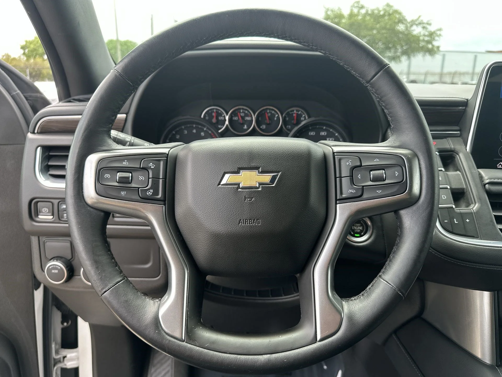 Used 2021 Iridescent Pearl Tricoat Chevrolet LT image 11
