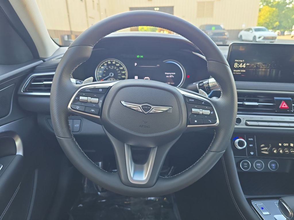 2026 GENESIS G70 Standard - Photo 17
