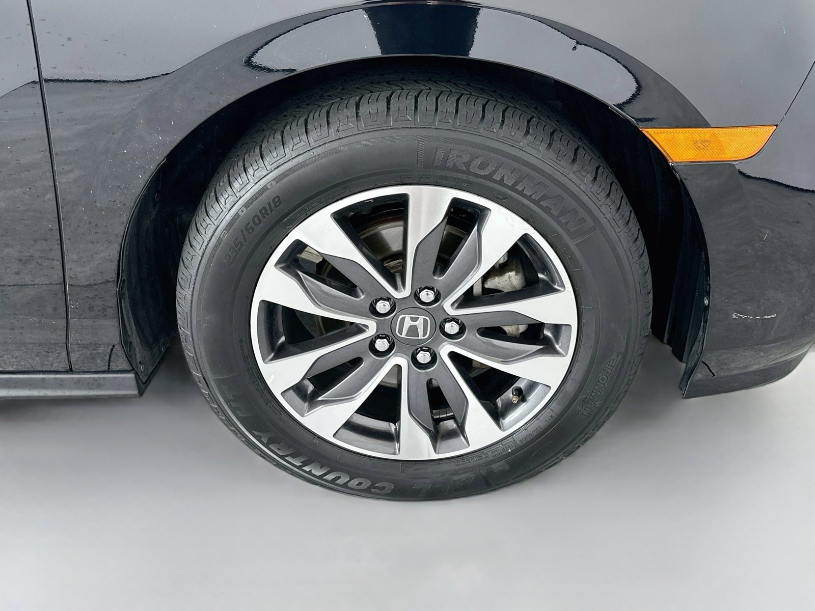 2024 Honda Odyssey EX-L - Photo 36