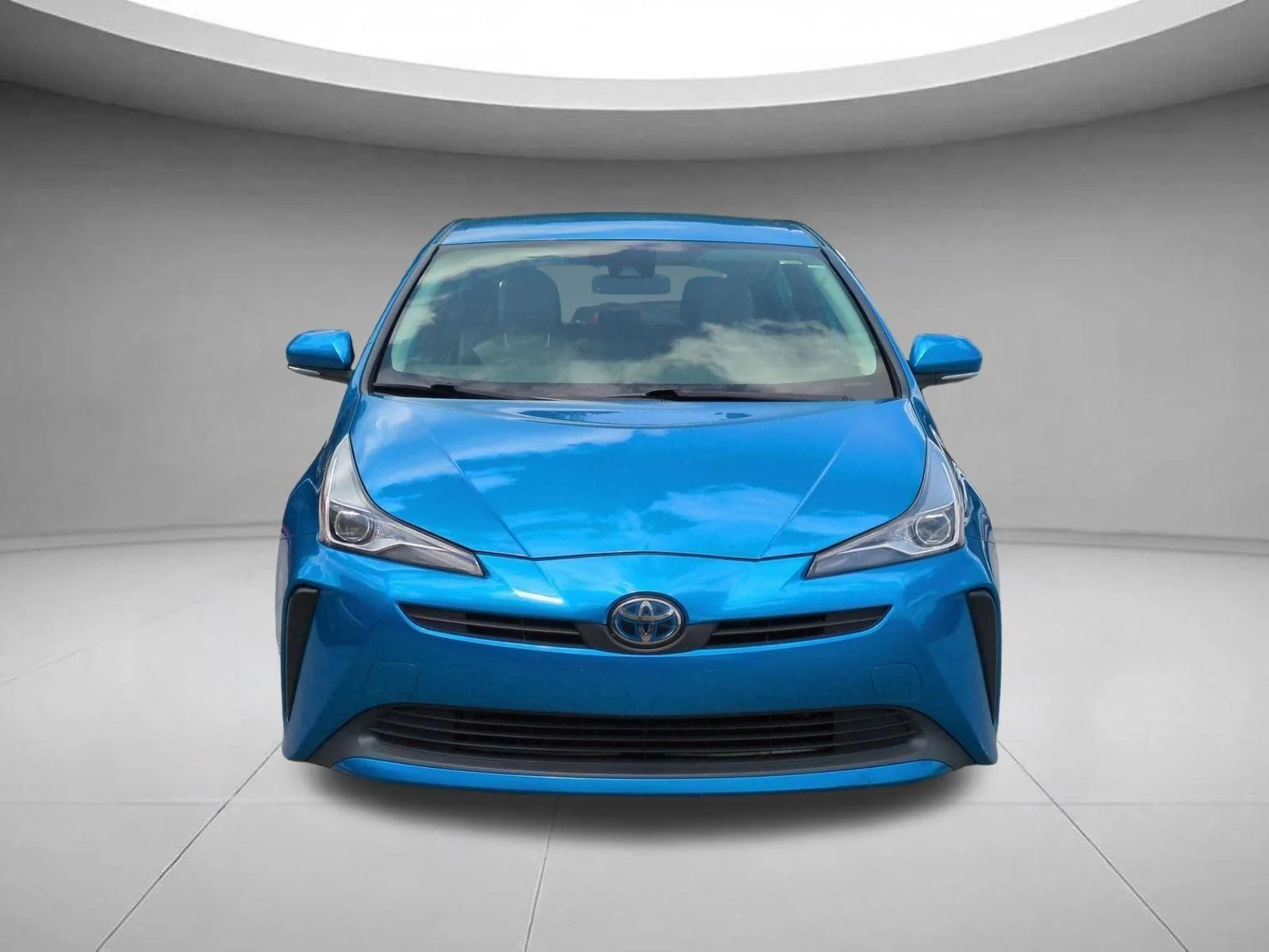 Used 2020 Electric Storm Blue Toyota XLE image 8