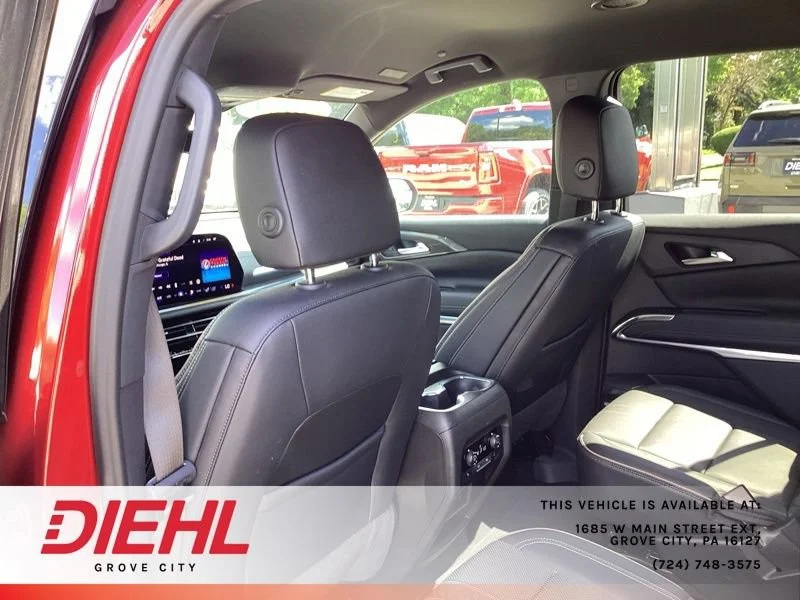 Used 2024 RADIANT RED TINTCOAT Chevrolet Premier image 19