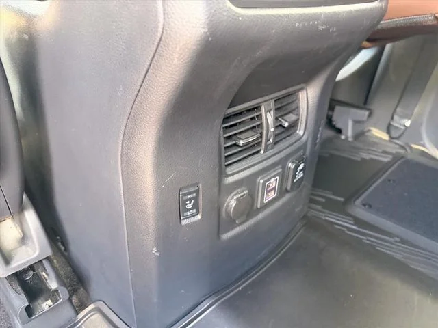 Used 2023 White Nissan Platinum Reserve image 11