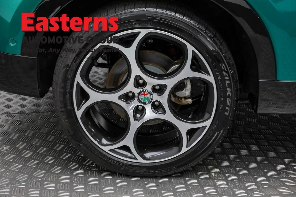 Used 2024 Green Alfa Romeo Ti image 30