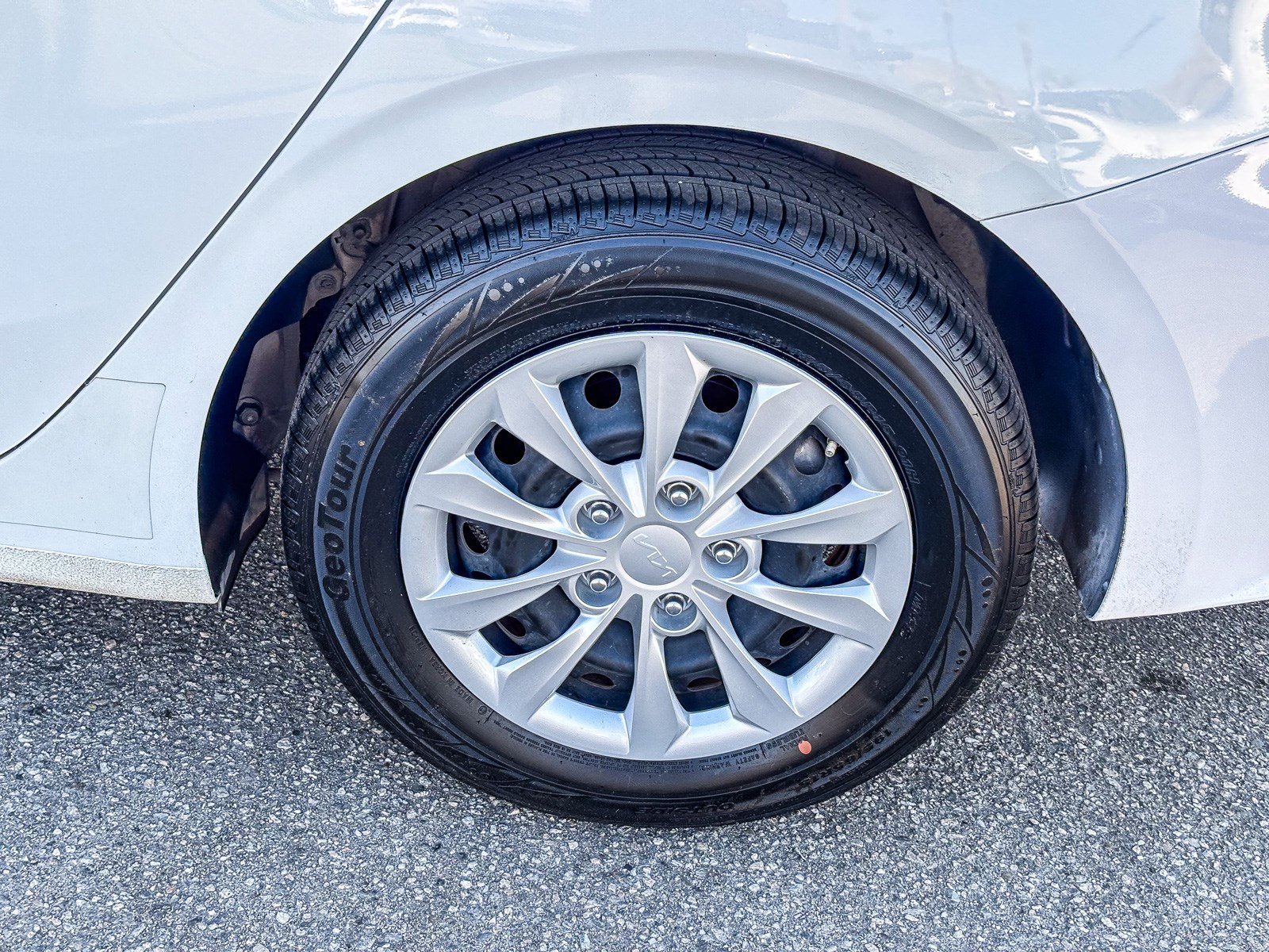 Used 2024 Clear White Kia LX image 11