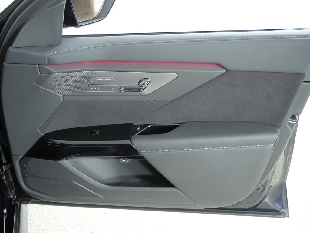 New 2027 Carbon Black Metallic BMW  image 20