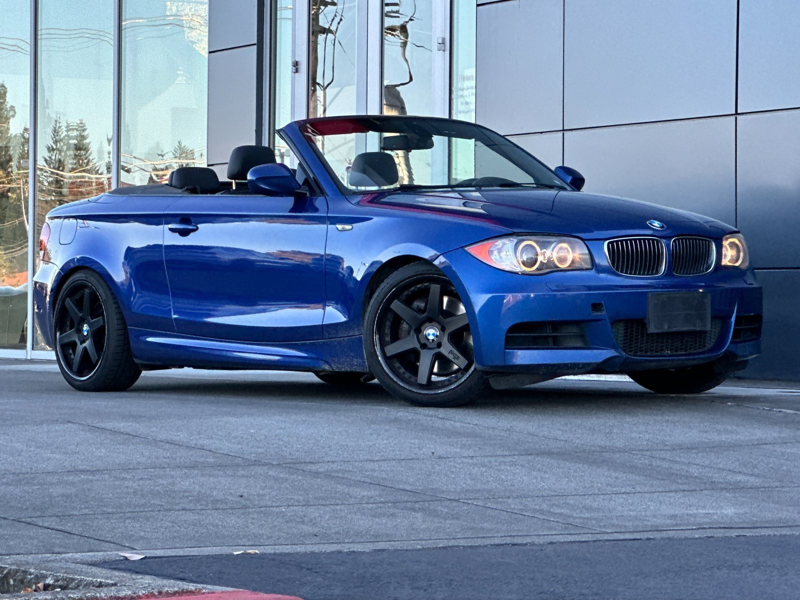Used 2010 Montego Blue Metallic BMW 135i image 2