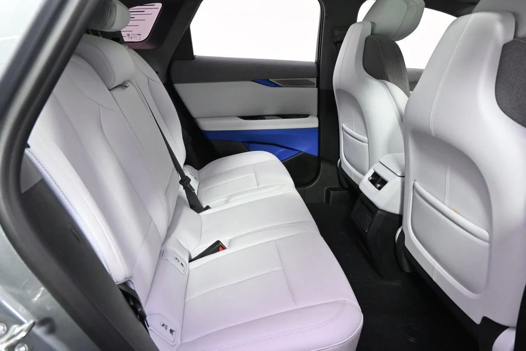 2026 Cadillac OPTIQ Sport - Photo 18