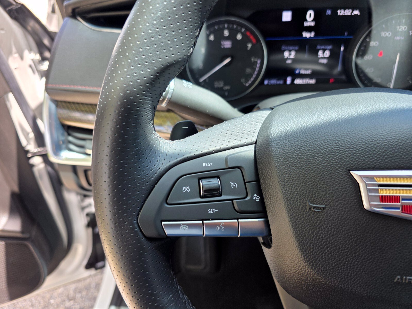 Used 2022 Crystal White Tricoat Cadillac FWD Sport image 19