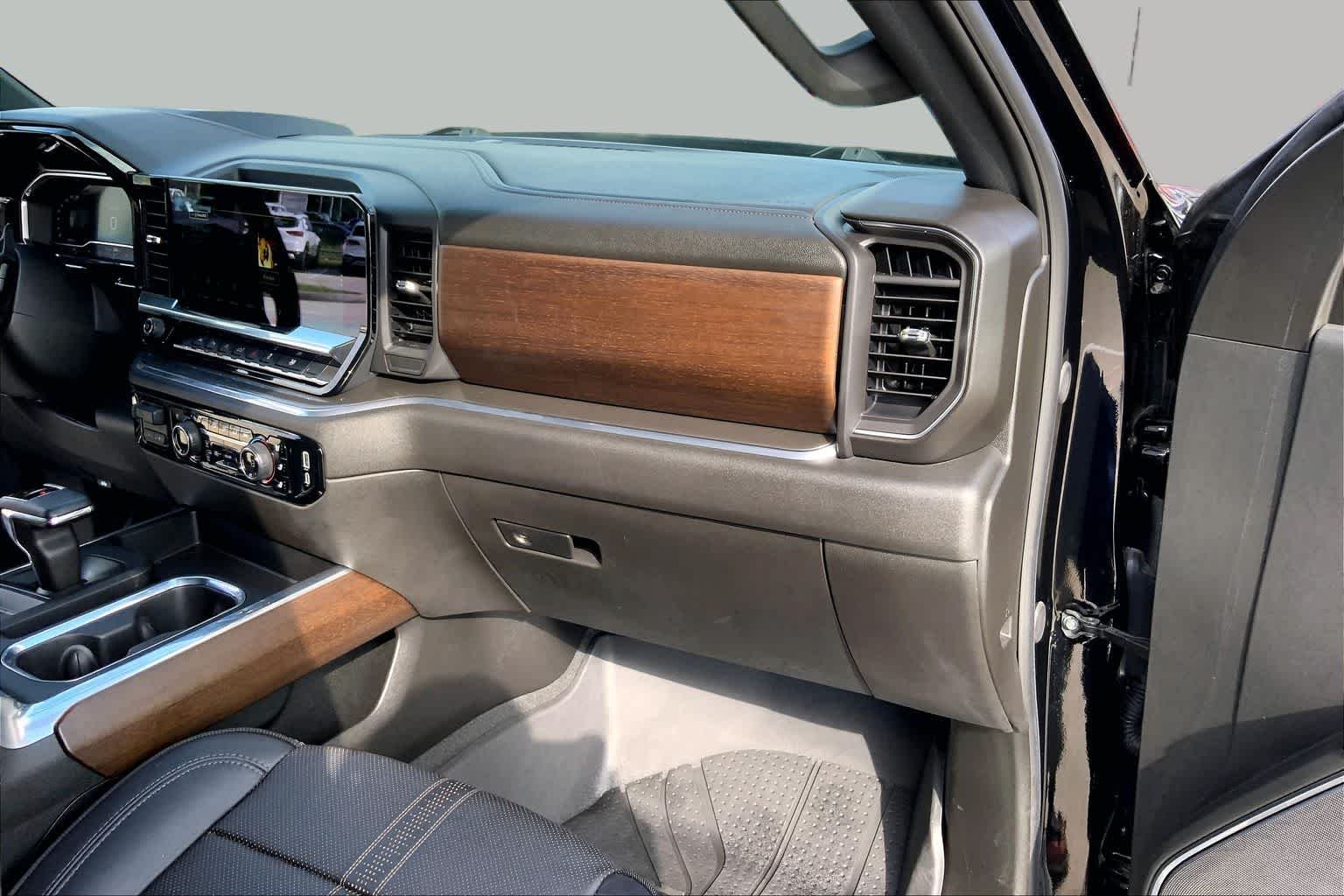 2024 Chevrolet Silverado 1500 High Country - Photo 37
