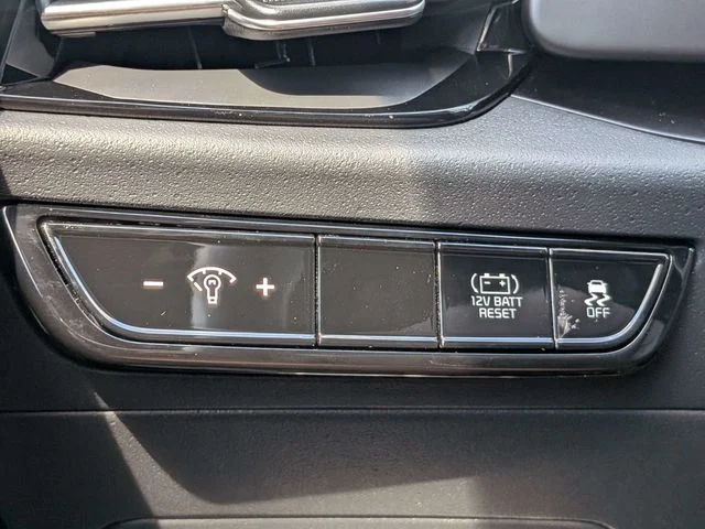 New 2026 Interstellar Gray Kia LX image 21