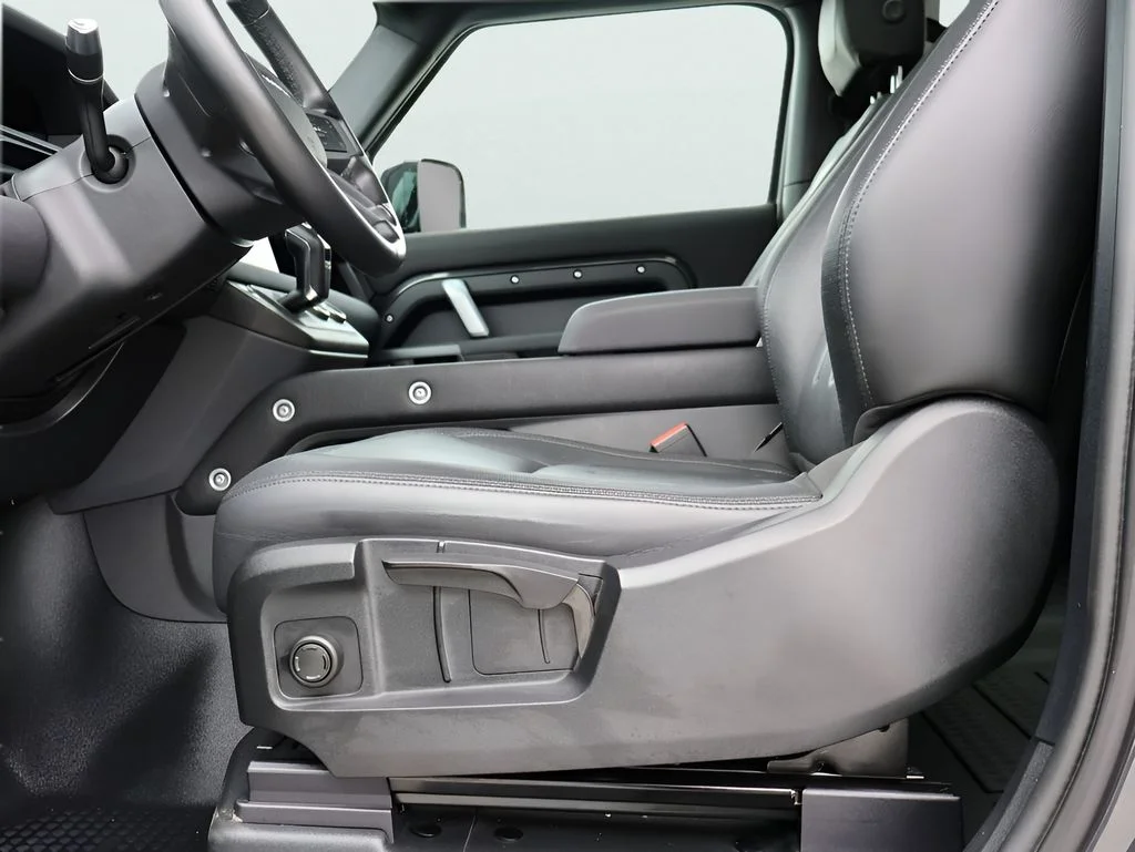 2022 Land Rover Defender X-Dynamic S - Photo 36