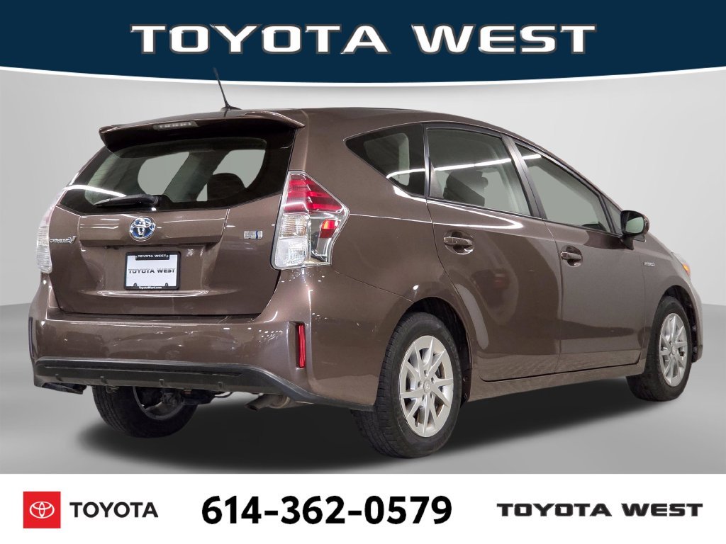 Used 2015 Brown Toyota Three image 7