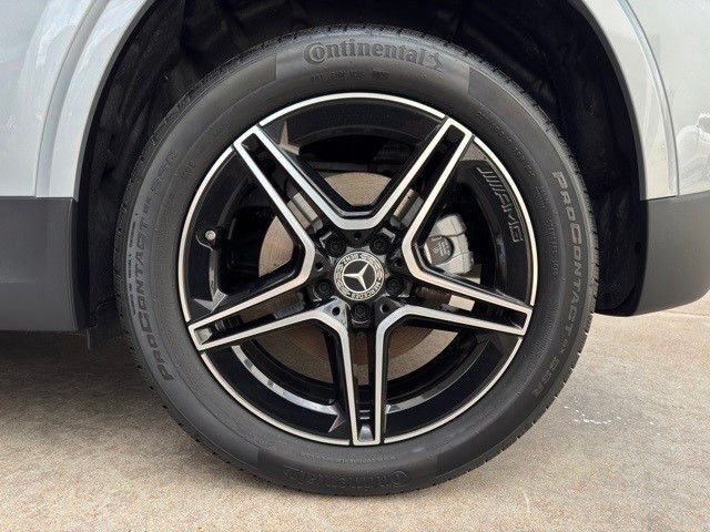 Used 2025 Silver Mercedes-Benz GLA 250 image 21
