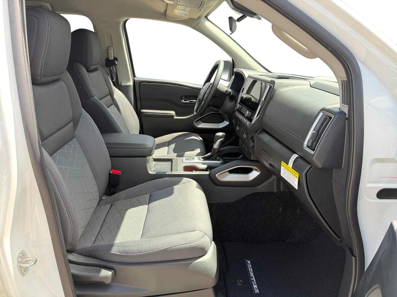 New 2026 GLACIER WHITE NISSAN CREW CAB 4X4 SV image 26