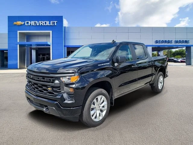 2026 Chevrolet Silverado 1500 Custom - Photo 4
