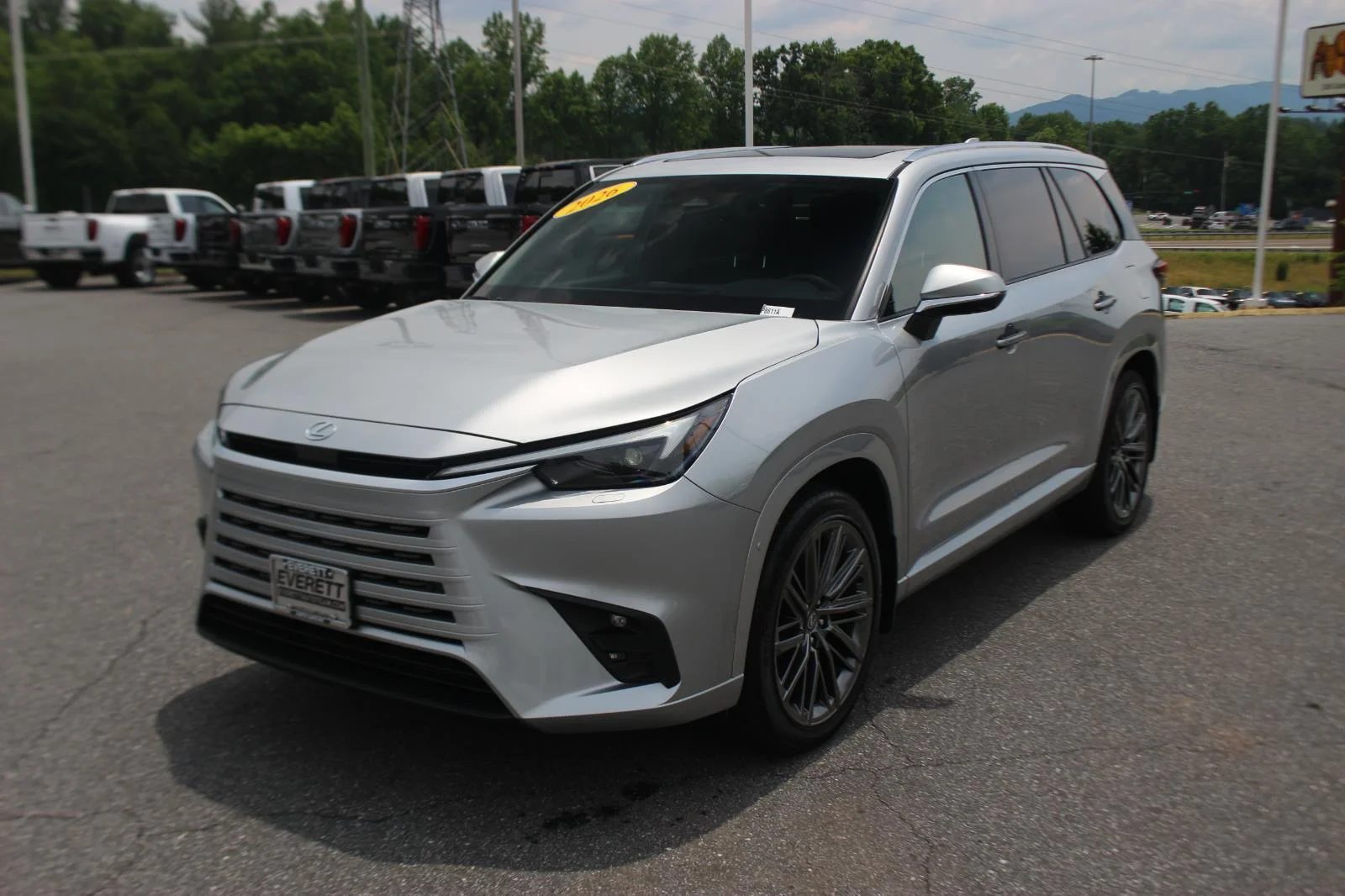 Used 2026 Silver Lexus TX 550h+ Luxury image 3