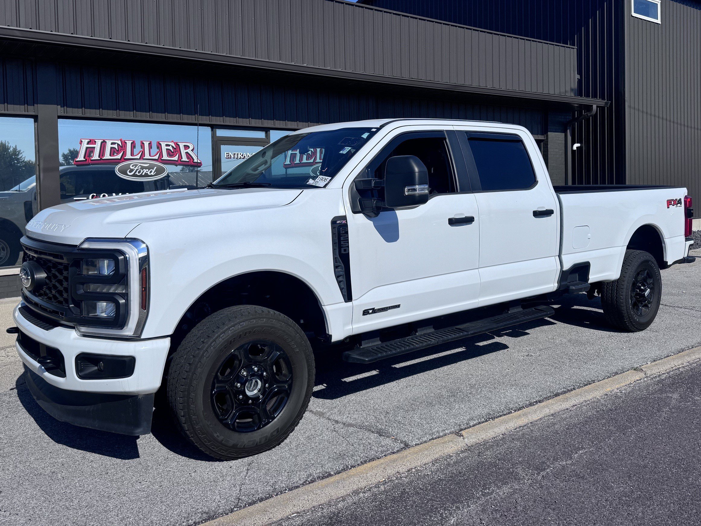 Used 2024 Oxford White Ford XL image 3